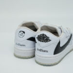 NIKE TRAVIS - Image 2