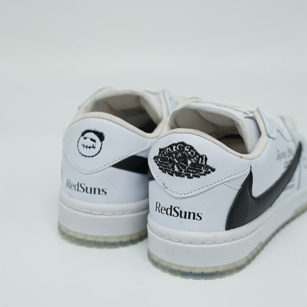 NIKE TRAVIS - Image 2