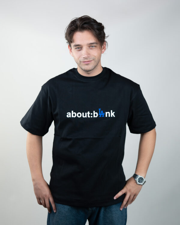 T -SHIRT ABOUT BLANK - Image 3